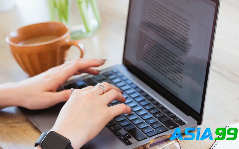 Hỗ trợ khách hàng Asia99 đội ngũ chăm sóc 24/7 chuyên nghiệp